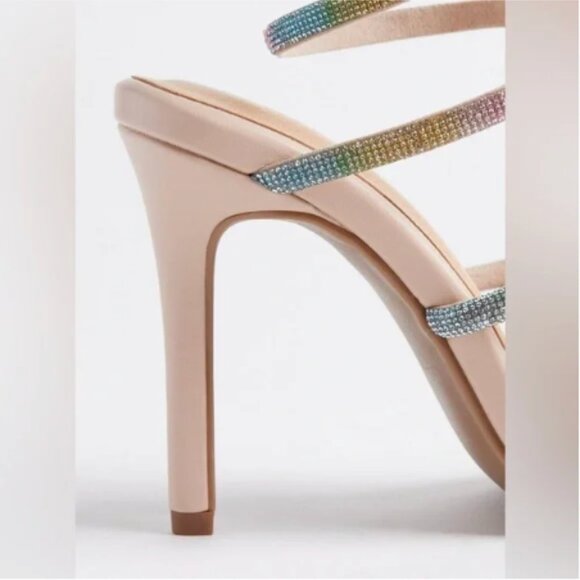 Size 8.5 - TORRID - Lace Up Rainbow Embroidered Heel Sandal Wide Width NEW - Picture 5 of 7